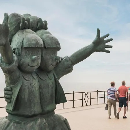 In Nieuwpoort With Sea Views *